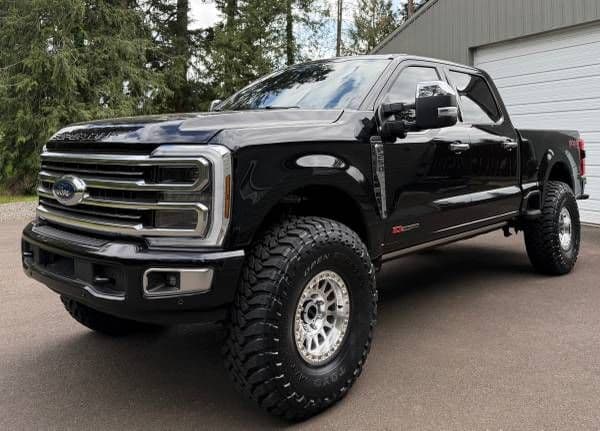 2025 Ford F-250 F-Series Super Duty-Single Rear Wheels for sale in Gresham, Oregon, photo 1 of 11