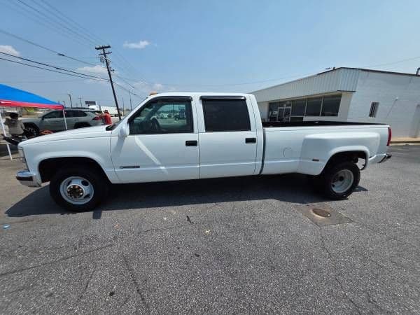 2000 Chevrolet Silverado 3500 (1 Ton) for sale in Greenville, South Carolina, photo 1 of 8