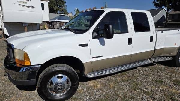 2000 Ford F-350 LARIAT SUPER DUTY for sale in Oregon City, Oregon