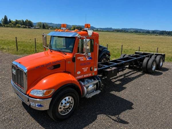 2021 Peterbilt 348 for sale in Salem, OR